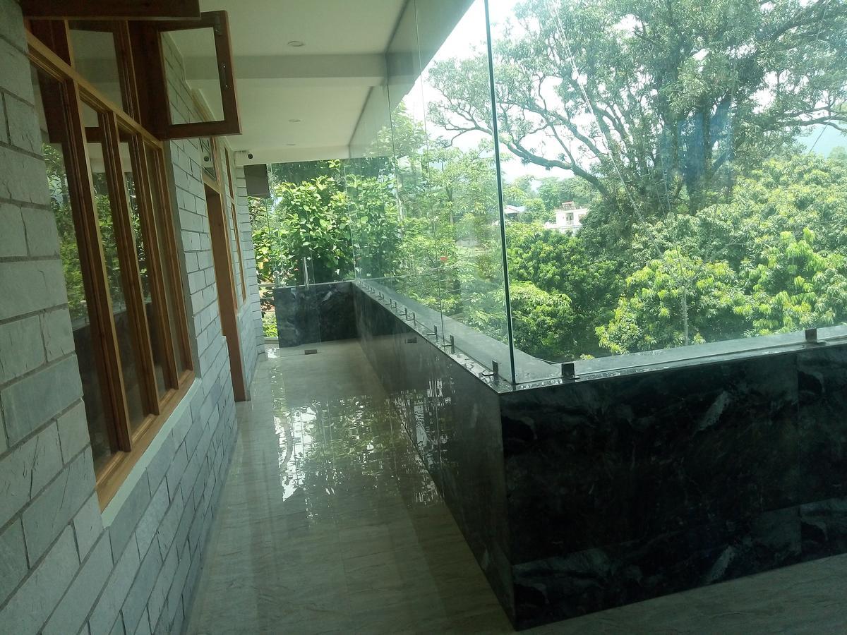 Hotel Sky Bule & Restaurant Khas Nagrota Extérieur photo